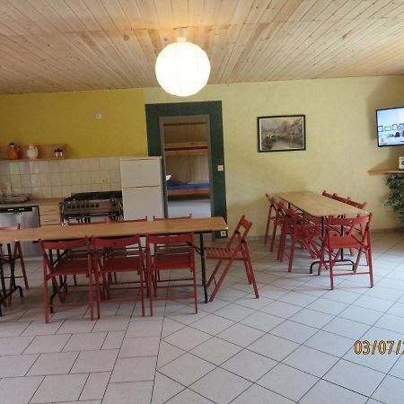 Gruppenbungalow-Waldhaus-Am Ferienpark Mirow Dış mekan fotoğraf
