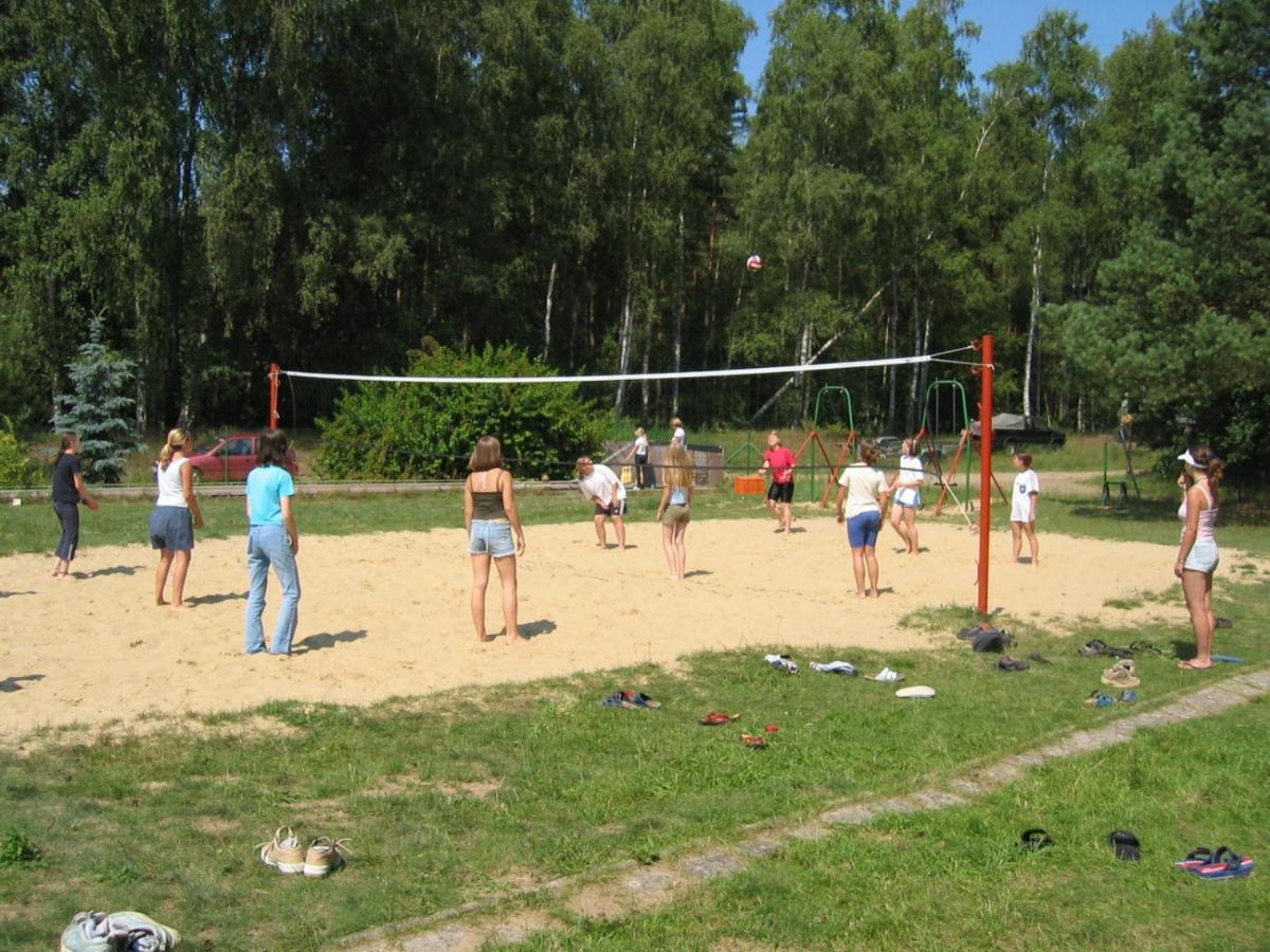 Gruppenbungalow-Waldhaus-Am Ferienpark Mirow Dış mekan fotoğraf