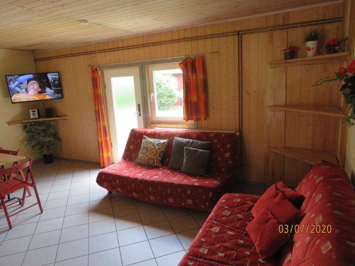 Gruppenbungalow-Waldhaus-Am Ferienpark Mirow Dış mekan fotoğraf